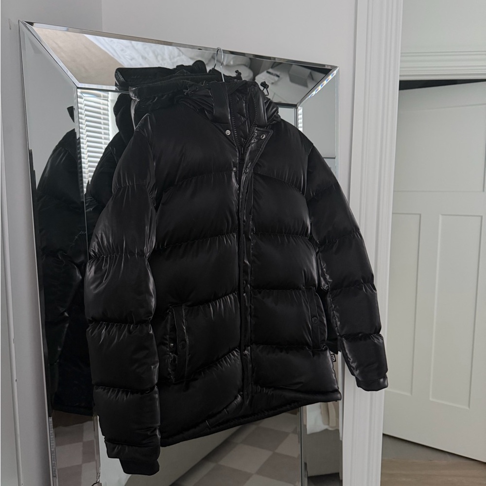 Aritzia Superpuff - Liquid Shine